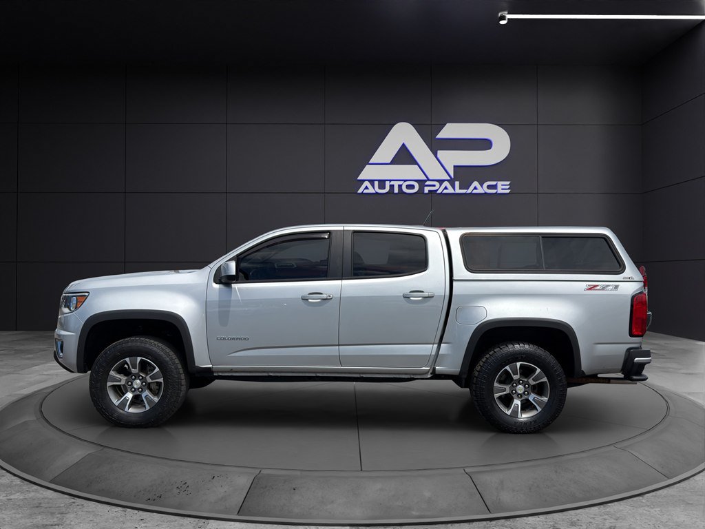Used 2017 Chevrolet Colorado Z71 AWD/4WD image 7