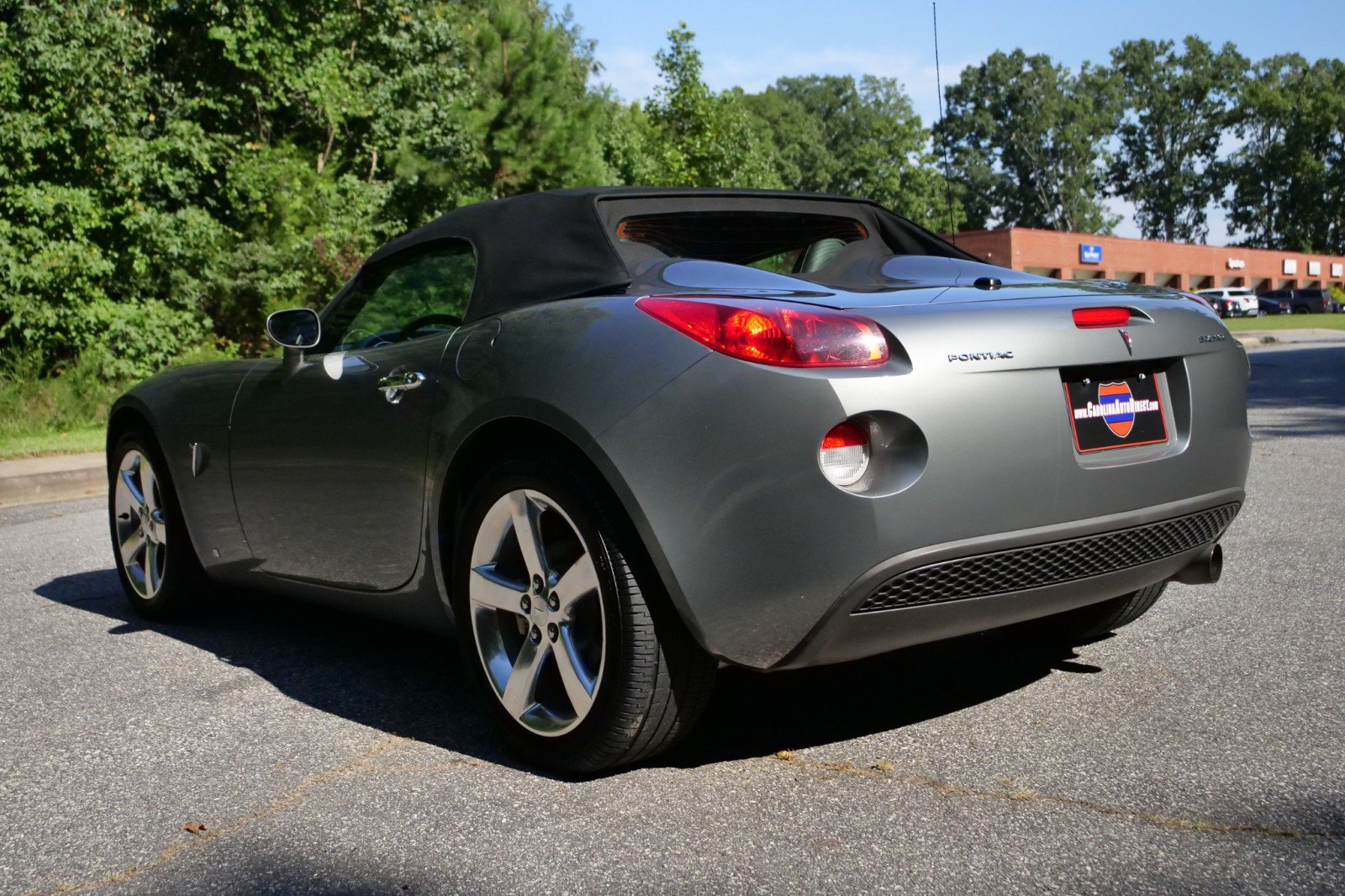 Used 2007 Pontiac Solstice Convertible w/ Premium Package RWD image 7