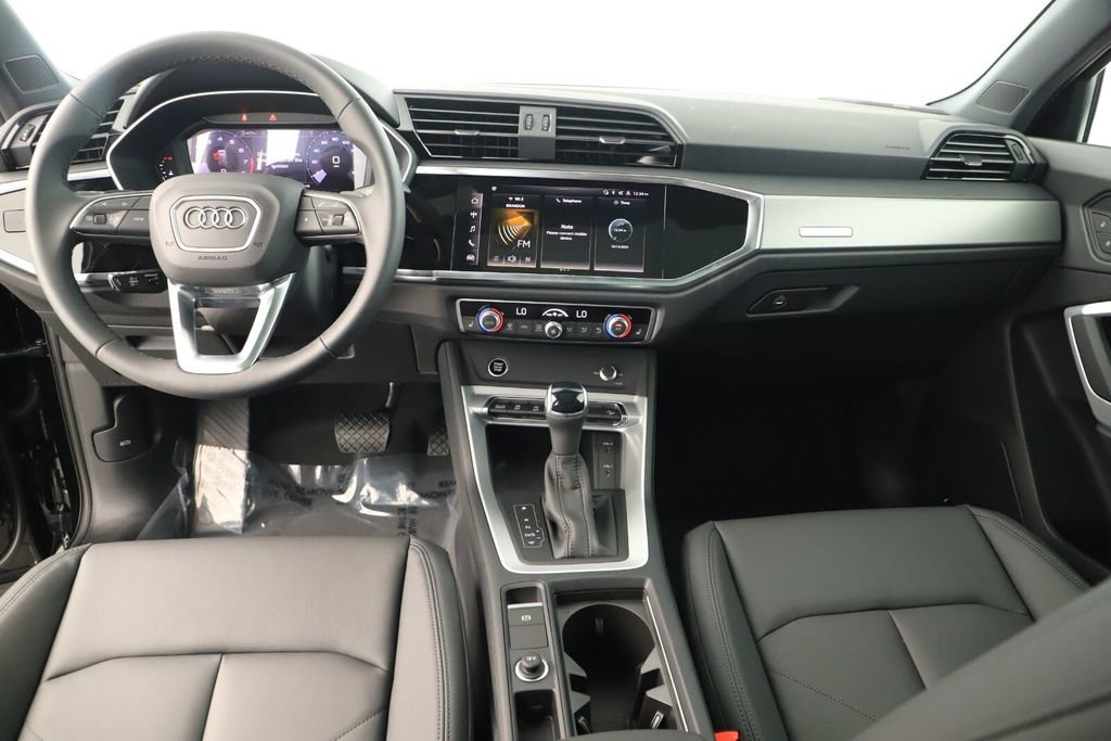 New 2025 Audi Q3 2.0T Premium AWD/4WD image 18