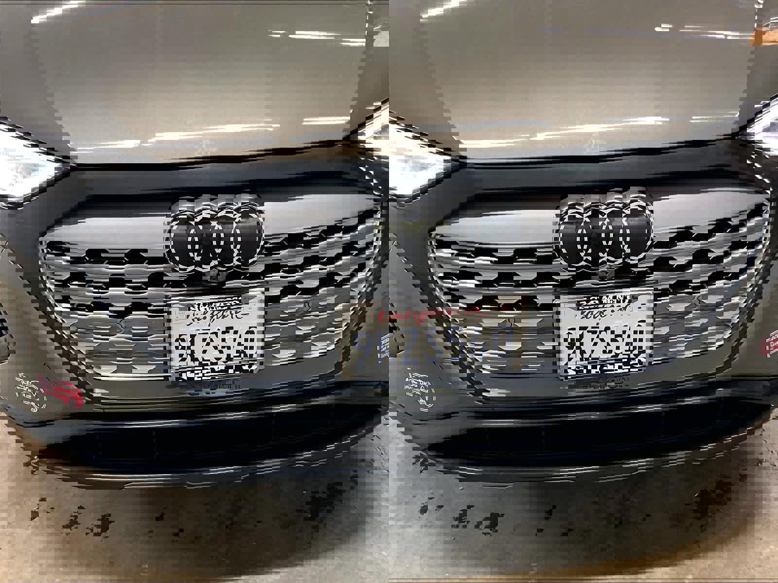 Certified 2024 Audi Q8 e-tron Premium Plus image 31