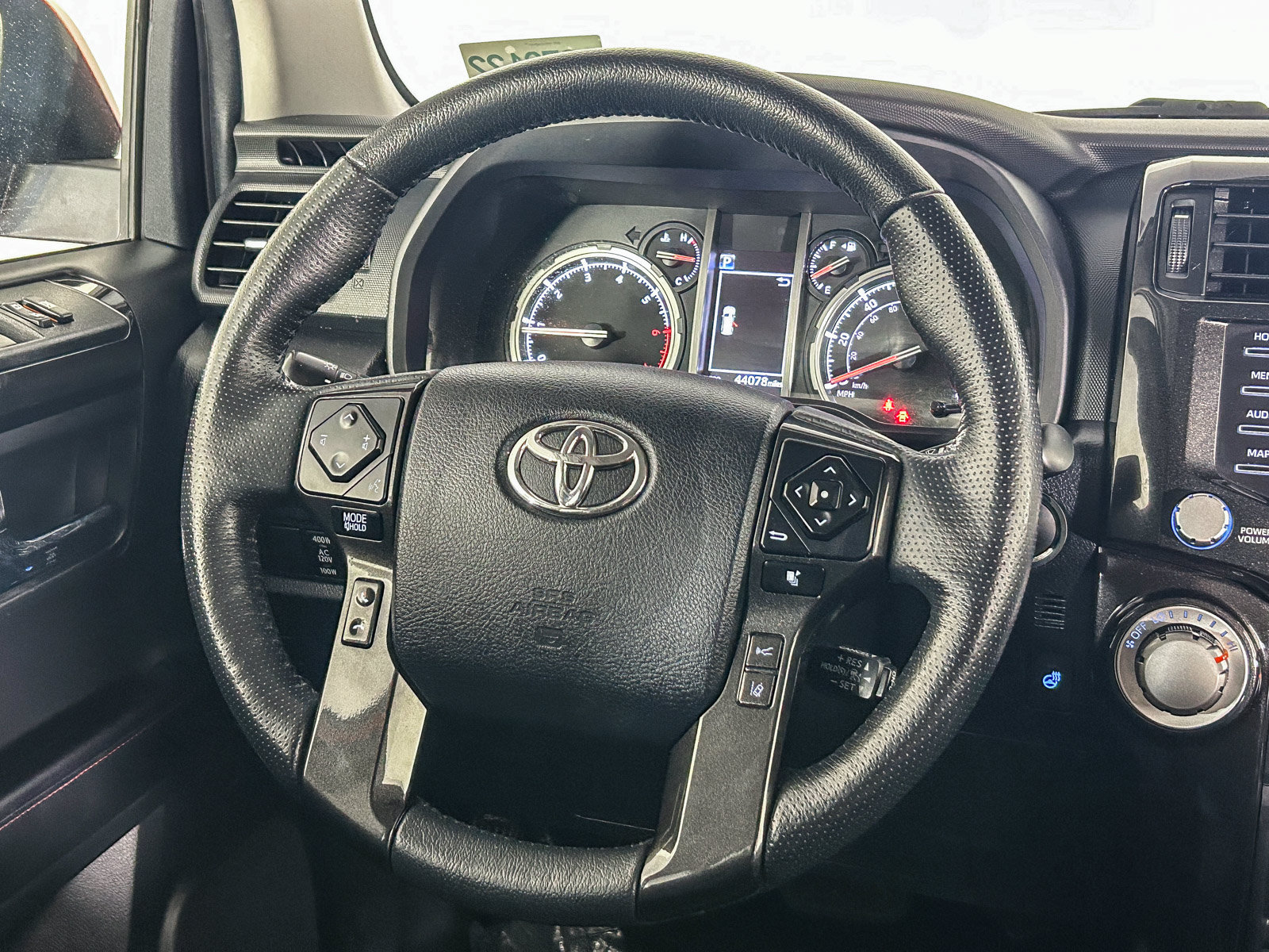 Used 2024 Toyota 4Runner TRD Off-Road Premium AWD/4WD image 16