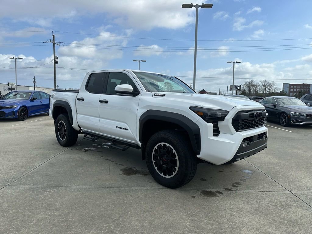 Used 2024 Toyota Tacoma TRD Off-Road image 6