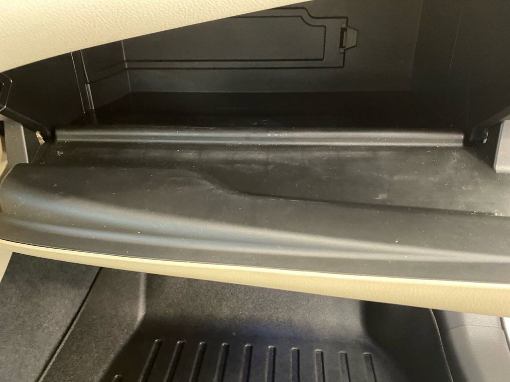 Used 2022 Toyota Camry XLE image 25