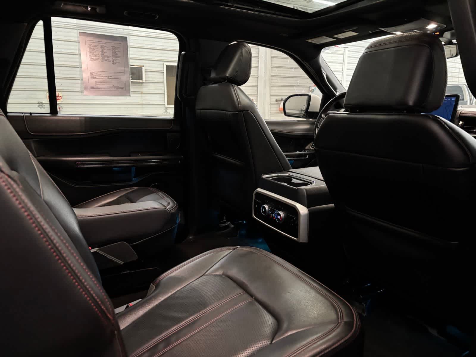 Used 2022 Ford Expedition Max Limited AWD/4WD image 32