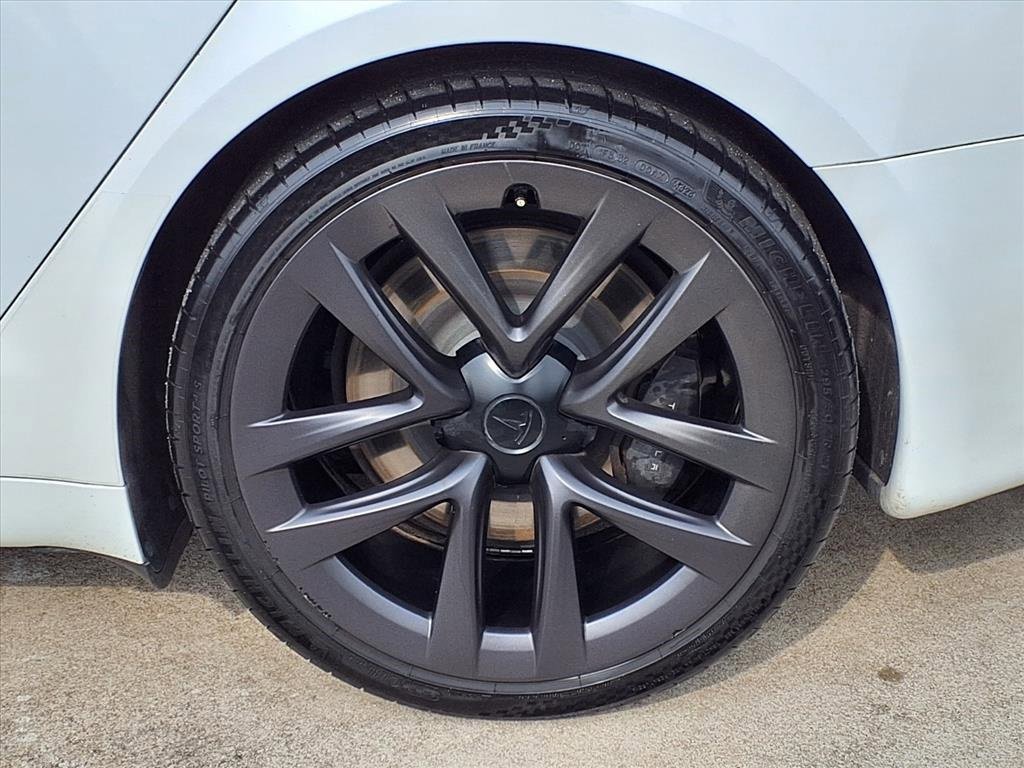 Used 2022 Tesla Model S image 28