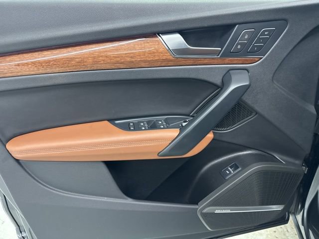 Used 2023 Audi Q5 2.0T Prestige w/ Prestige Package image 18