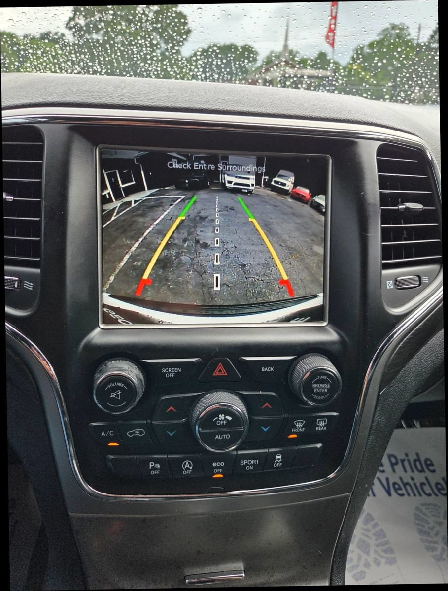 Used 2017 Jeep Grand Cherokee Altitude RWD image 20