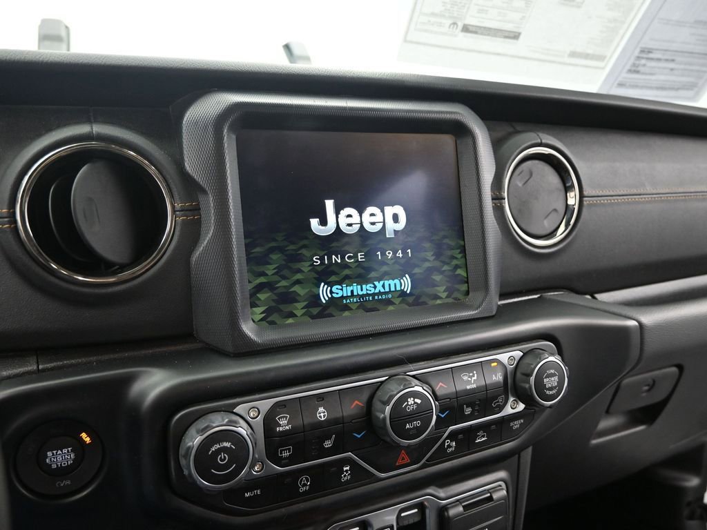 Used 2023 Jeep Gladiator Overland image 32