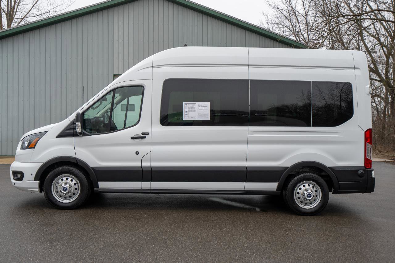 Used 2024 Ford Transit 350 XLT image 6