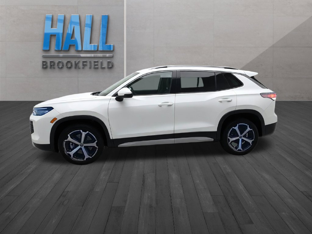 Certified 2026 Volkswagen Tiguan SE AWD/4WD image 3