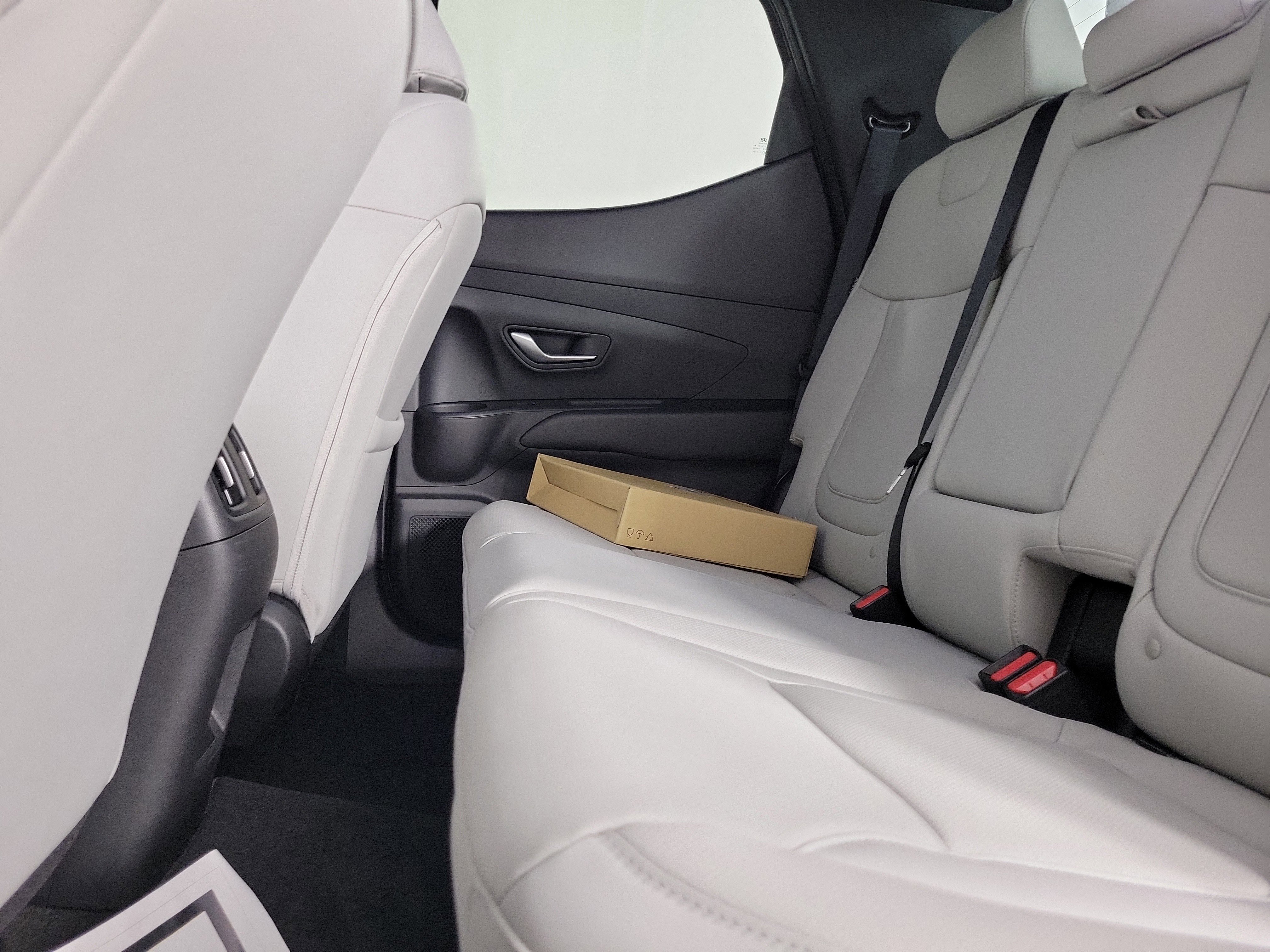 New 2025 Hyundai Santa Cruz SEL image 32