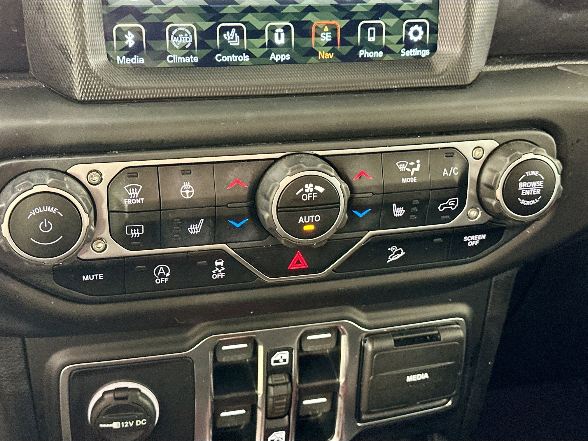 Used 2021 Jeep Wrangler Unlimited Sahara image 20