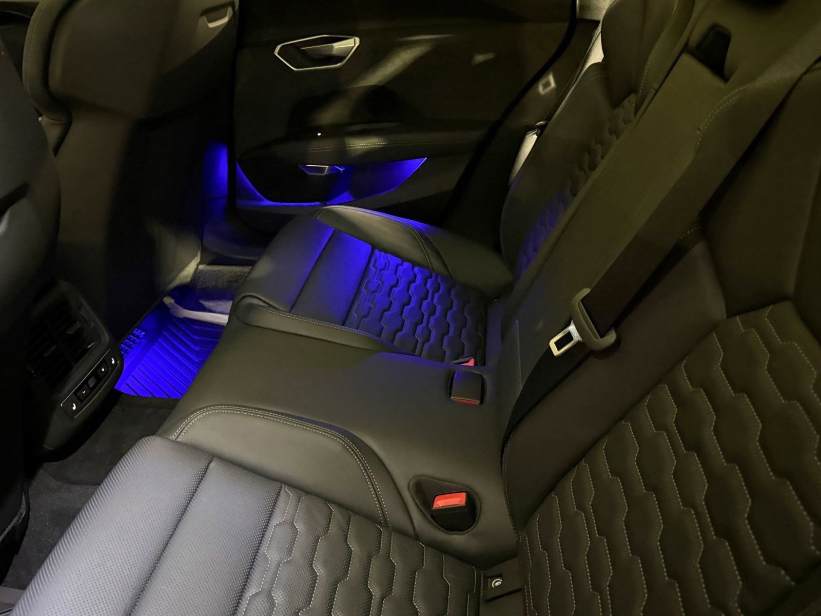 Used 2025 Audi S e-tron GT Prestige w/ Prestige Package image 22