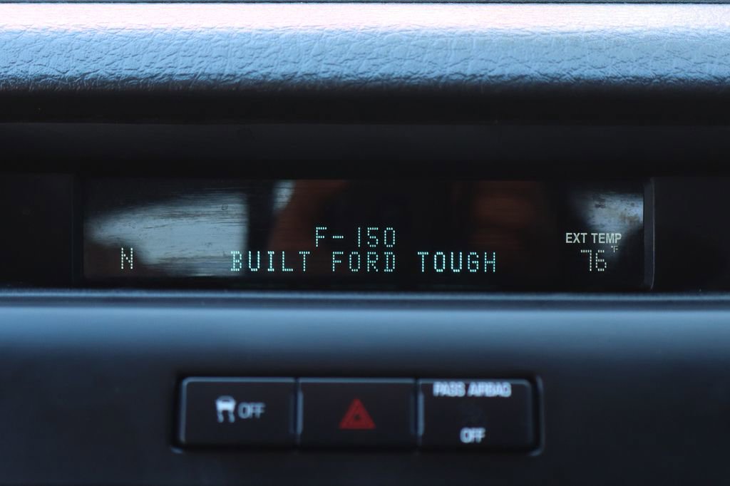 Used 2011 Ford F150 XLT w/ XLT Chrome Pkg image 28