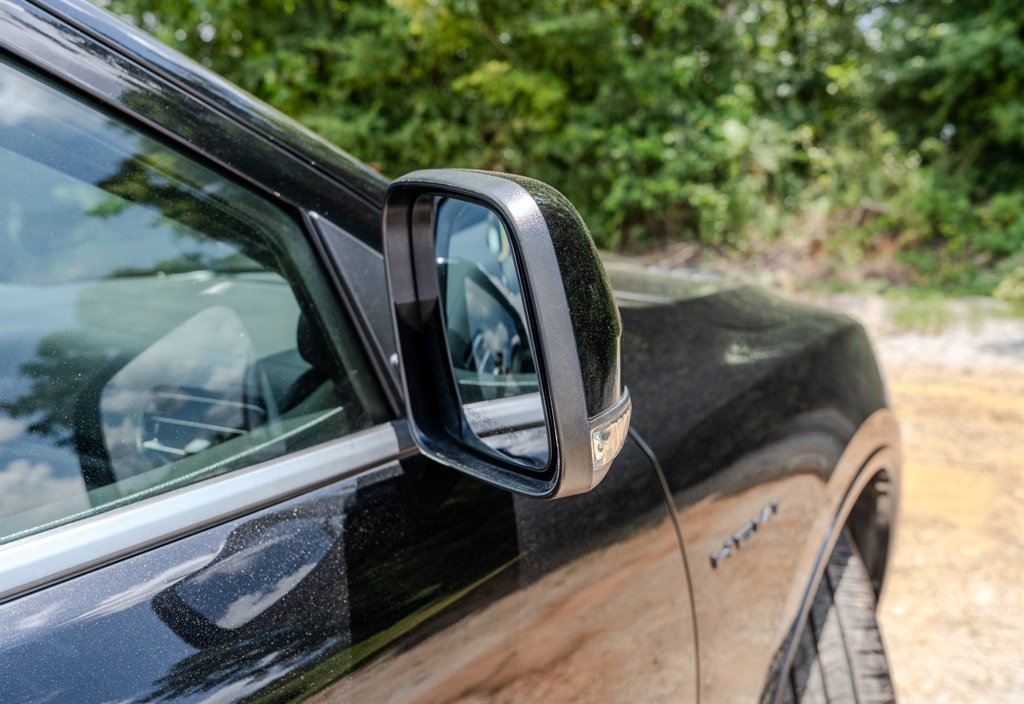 Used 2021 Dodge Durango R/T w/ Blacktop Package RWD image 12