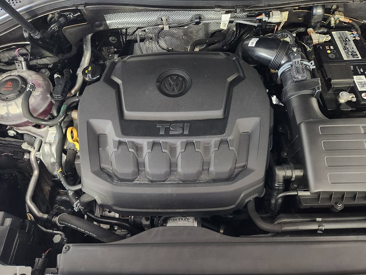 Used 2023 Volkswagen Tiguan SE R-Line FWD image 42