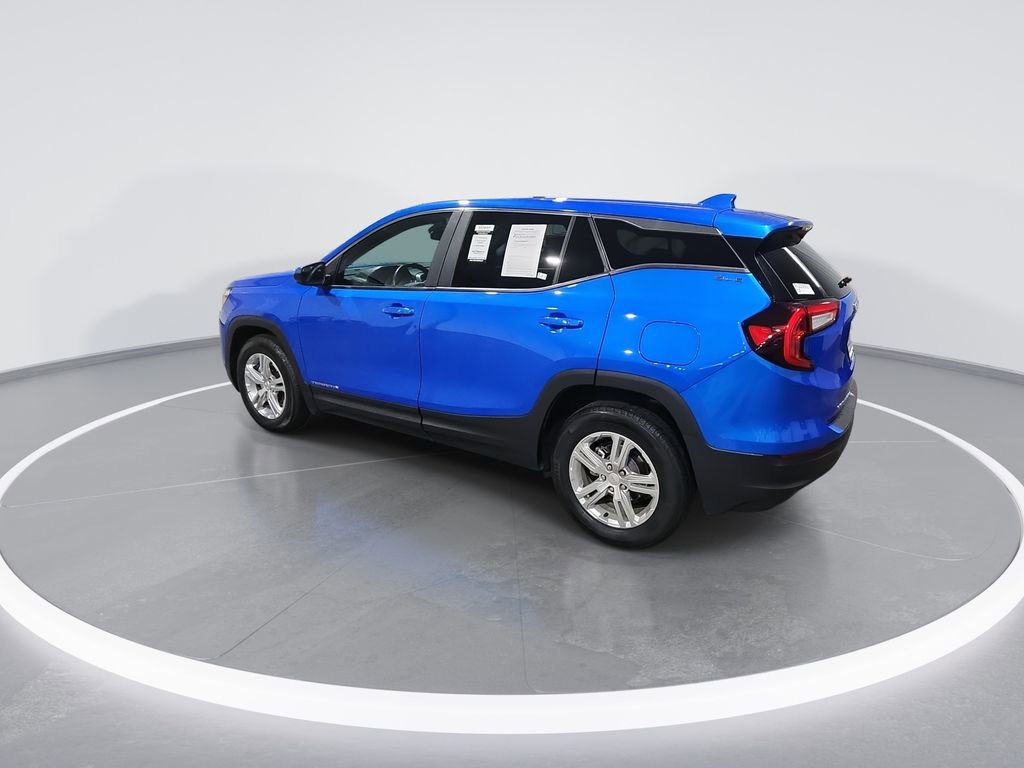 Used 2024 GMC Terrain SLE image 6
