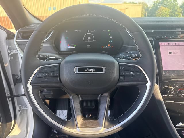 Used 2024 Jeep Grand Cherokee Limited 4xe AWD/4WD image 16