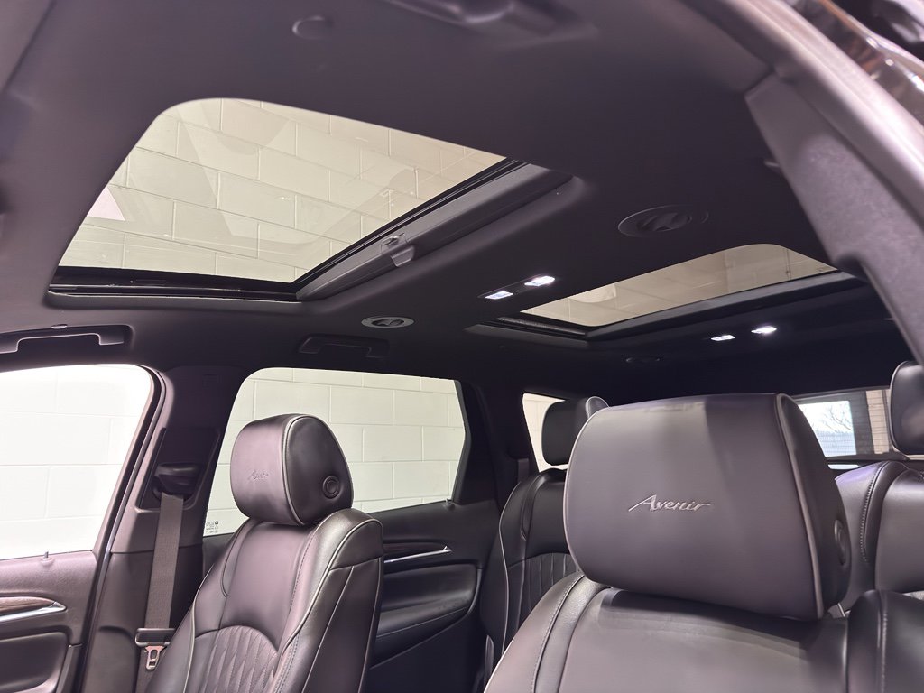 Used 2024 Buick Enclave Avenir w/ Avenir Technology Package image 43
