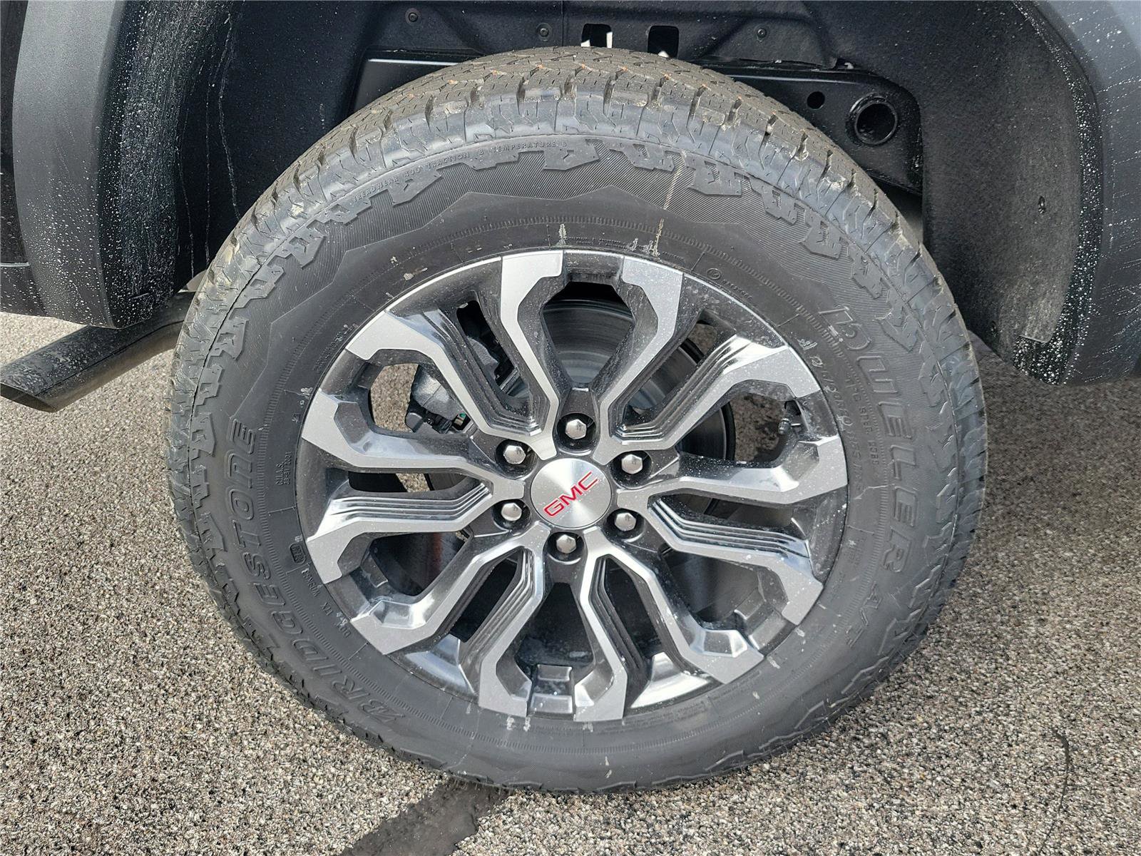 New 2026 GMC Canyon Denali image 12