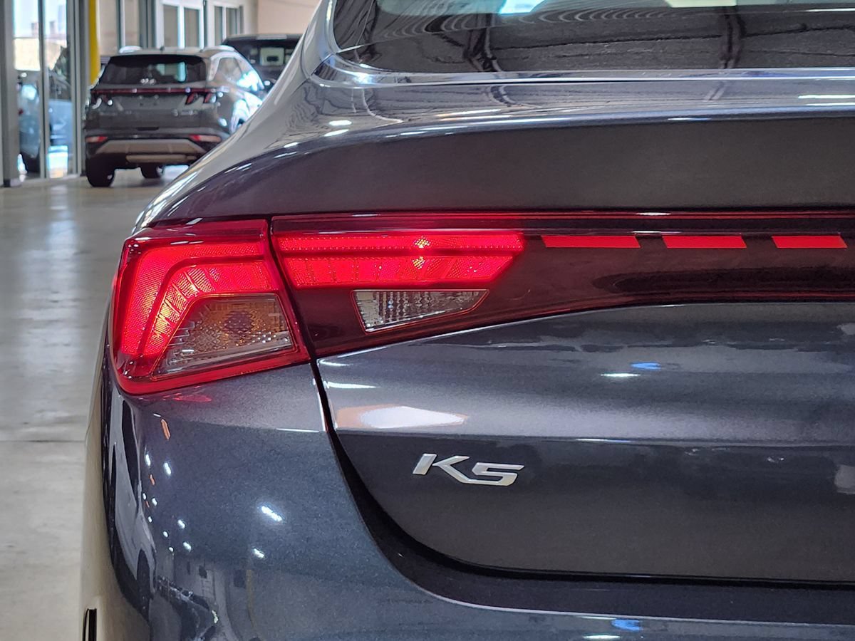Used 2022 Kia K5 LXS FWD image 20