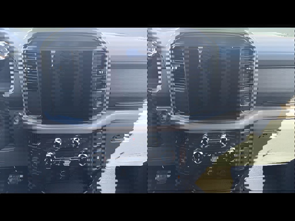 Used 2025 Ford F150 XLT w/ Equipment Group 301A Standard image 16