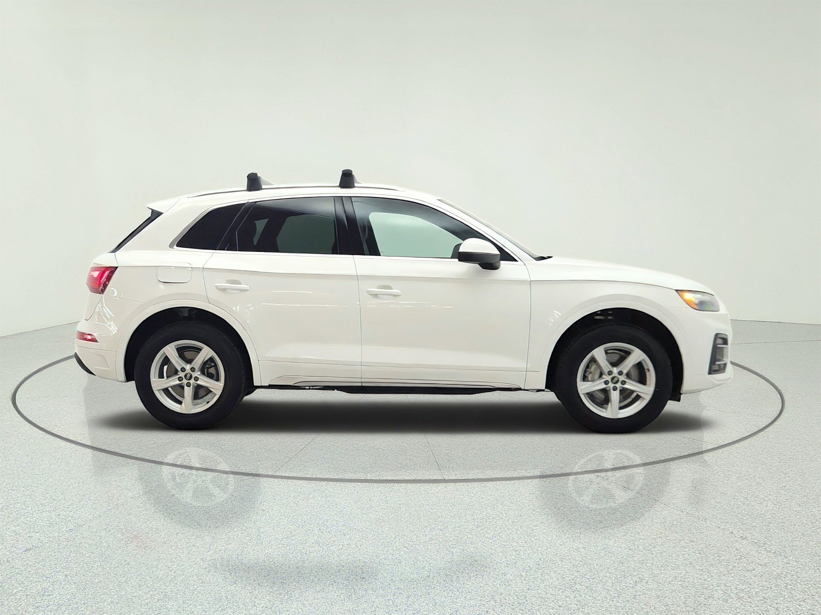 Used 2023 Audi Q5 2.0T Premium w/ Convenience Package AWD/4WD image 4