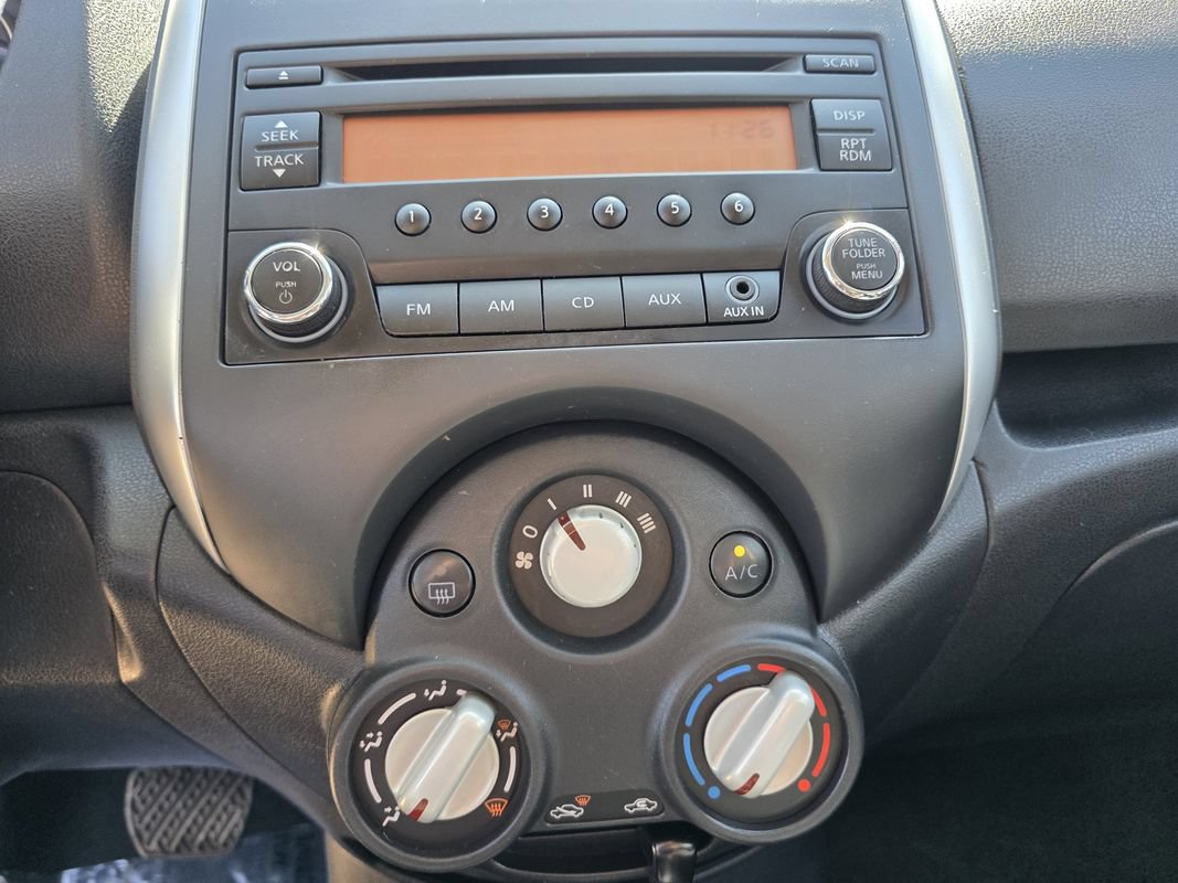 Used 2014 Nissan Versa Note SV FWD image 25