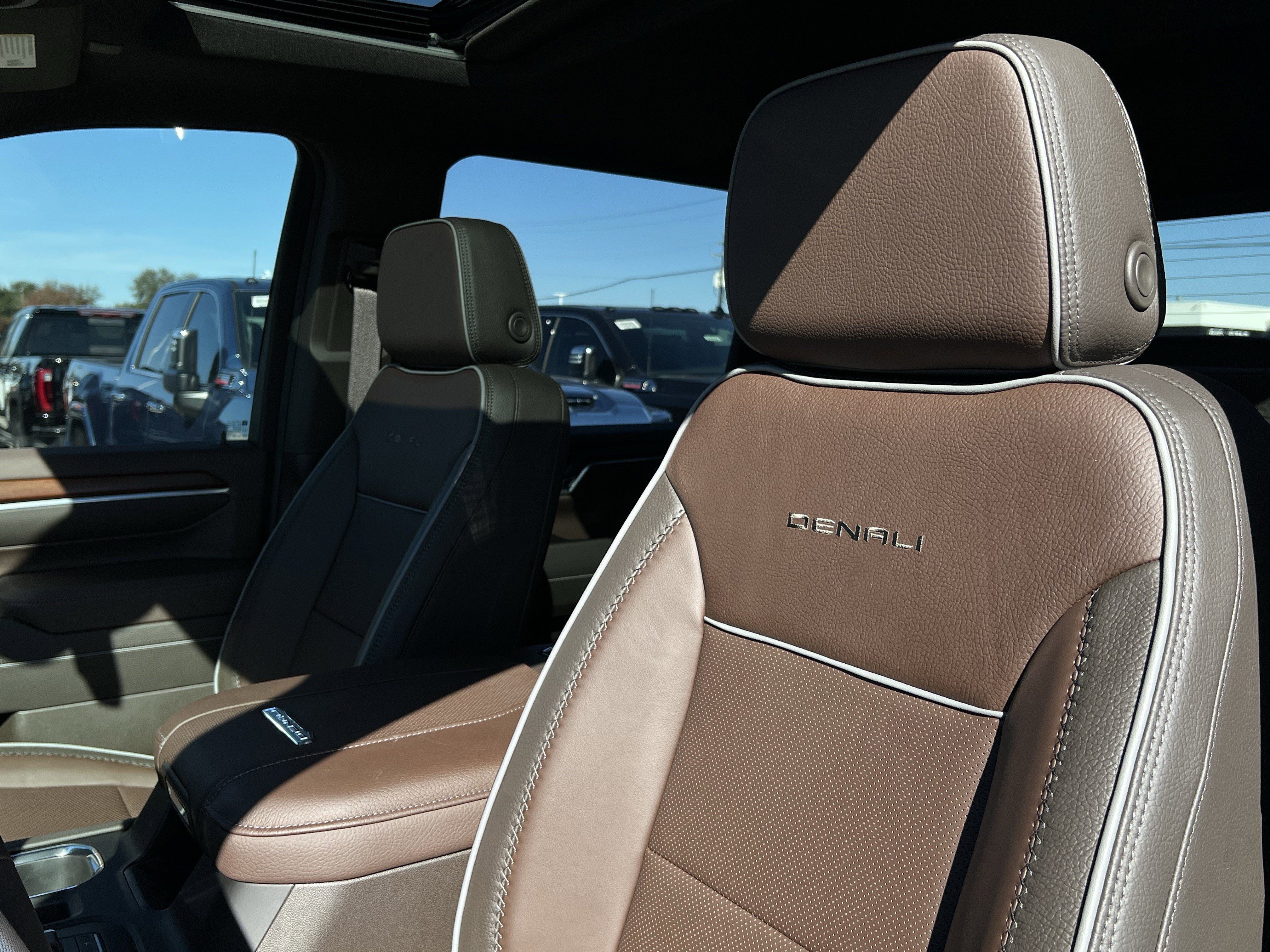 New 2026 GMC Sierra 2500 Denali w/ Denali Reserve Package image 22