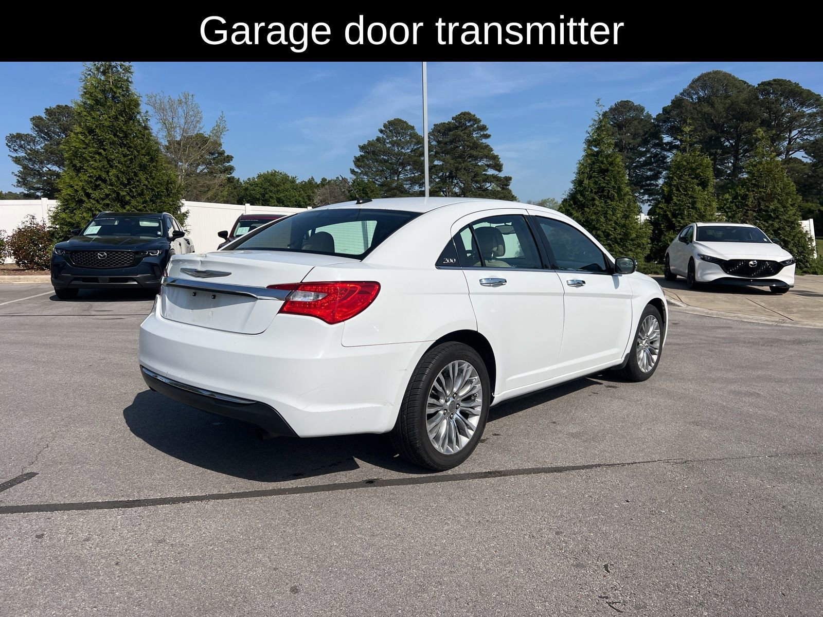 Used 2012 Chrysler 200 Limited image 9