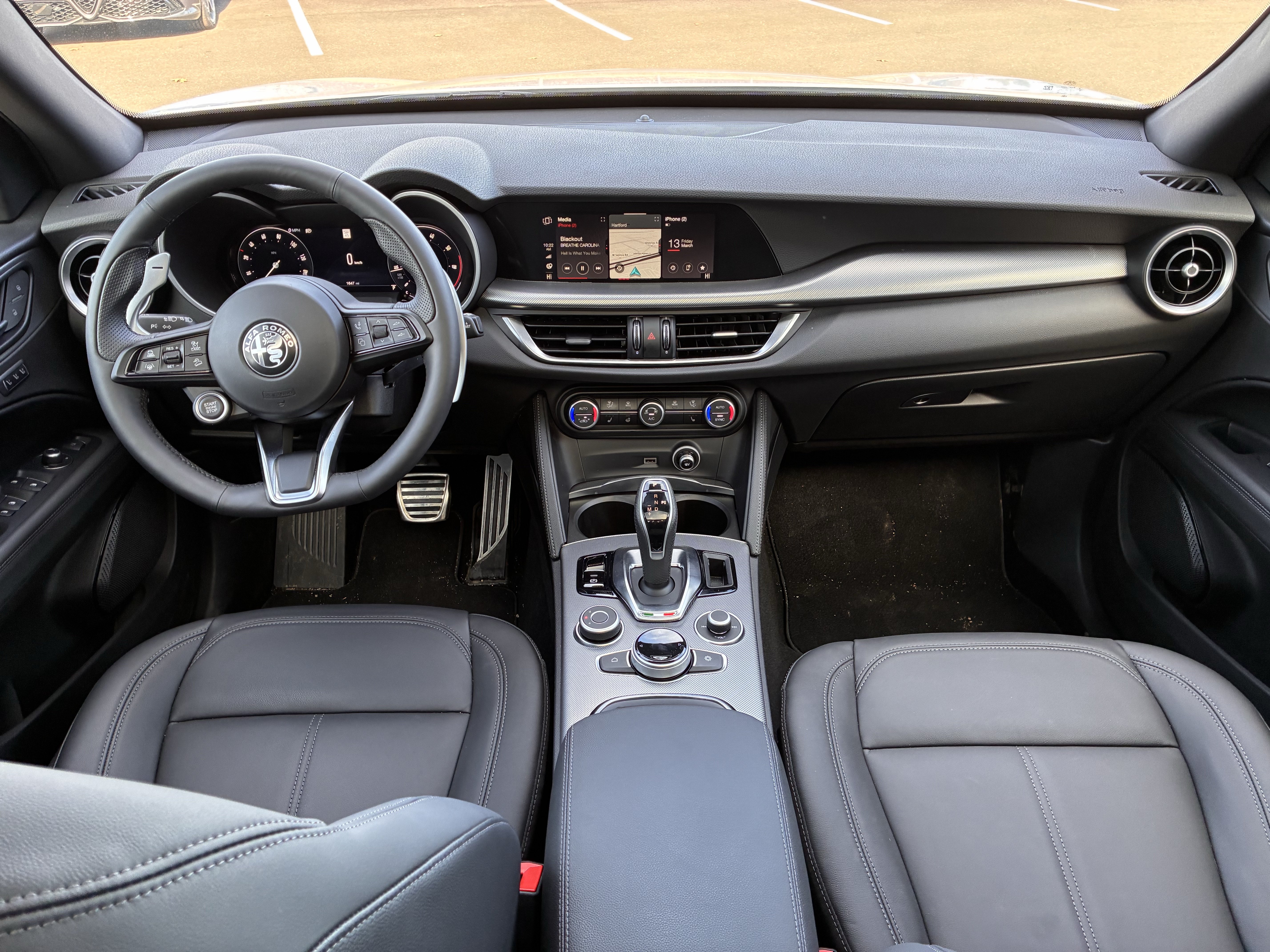New 2025 Alfa Romeo Stelvio Sprint w/ Convenience Package AWD/4WD image 2