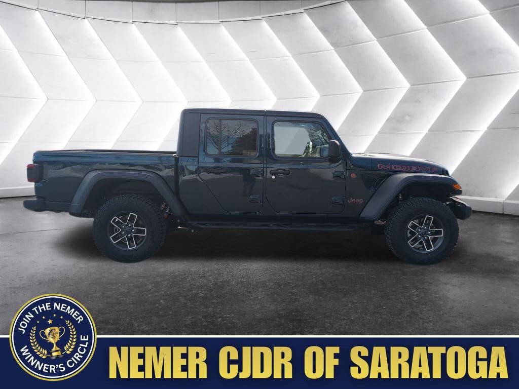 Used 2025 Jeep Gladiator Mojave w/ Convenience Group image 7