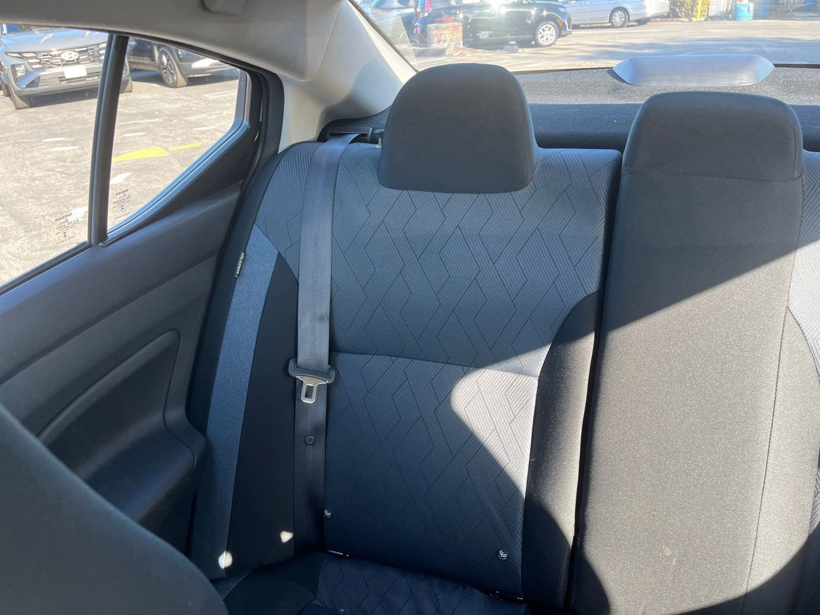 Used 2025 Nissan Versa SV FWD image 39