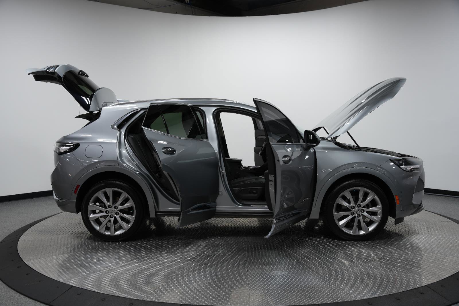 Used 2023 Buick Envision Avenir image 10