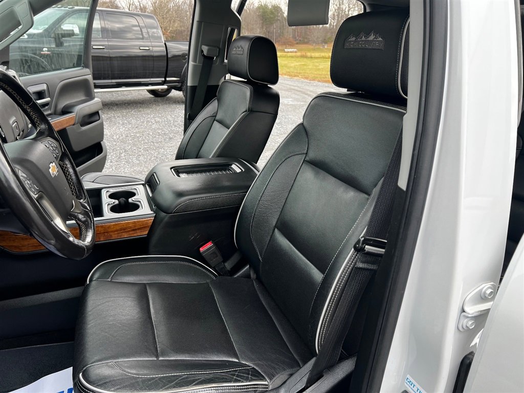 Used 2018 Chevrolet Silverado 2500 High Country w/ Duramax Plus Package image 5