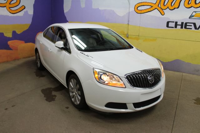 Used 2017 Buick Verano FWD image 2
