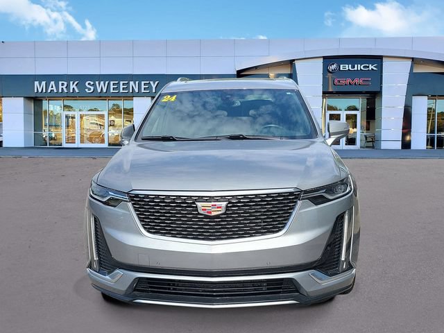 Used 2024 Cadillac XT6 Premium Luxury FWD image 2