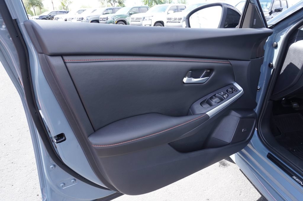 Certified 2025 Nissan Sentra SR w/ SR Premium Package FWD image 15