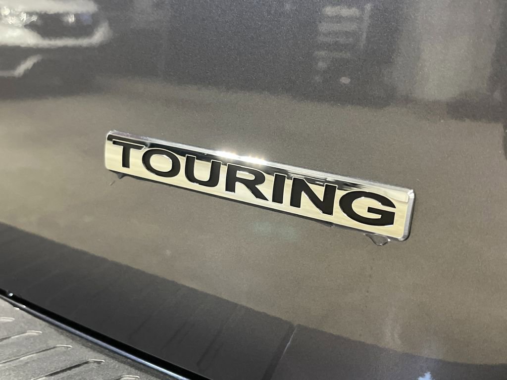 New 2026 Honda Odyssey Touring image 7