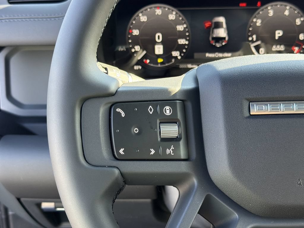 New 2026 Land Rover Defender 110 X-Dynamic SE AWD/4WD image 22