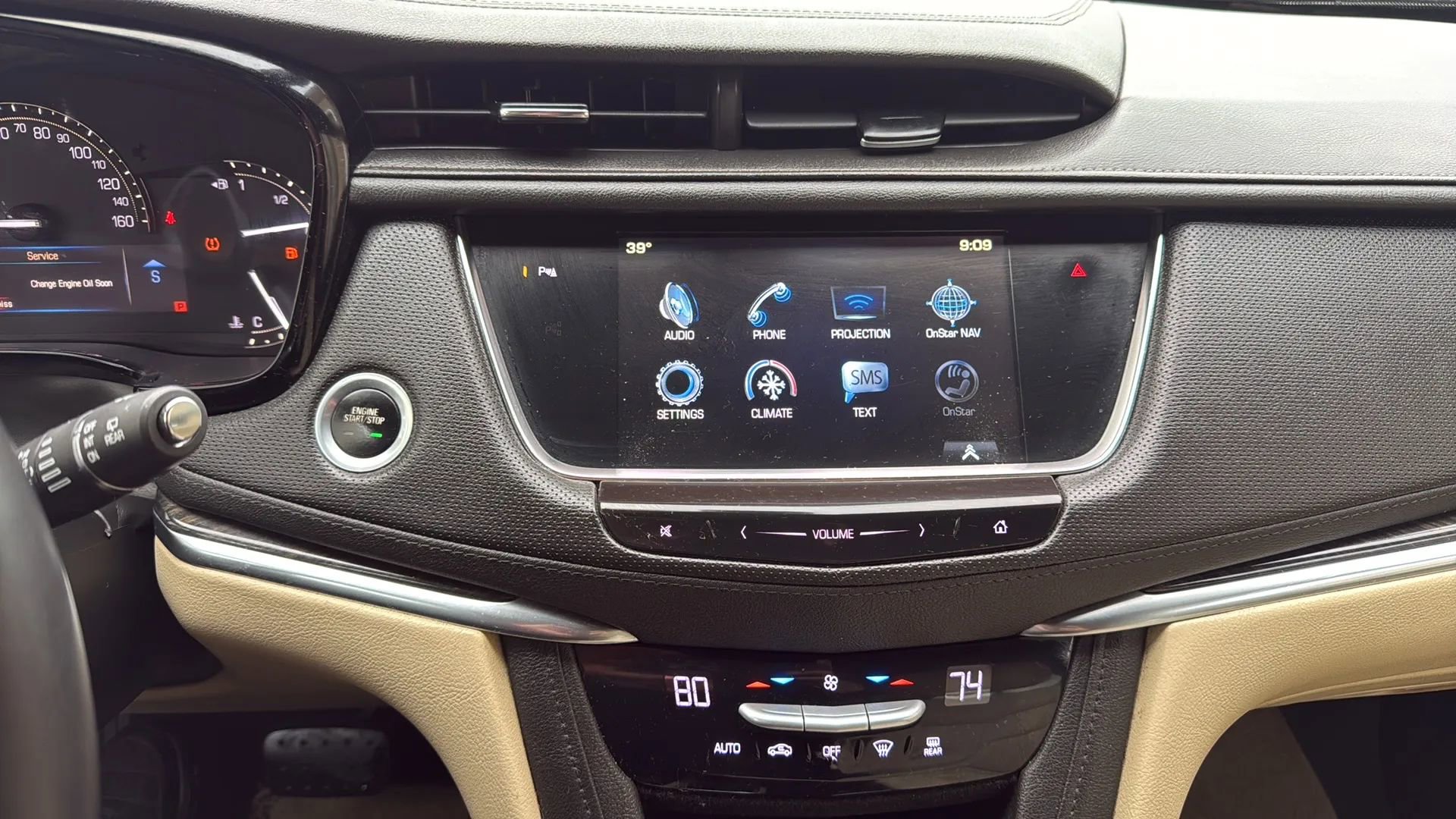 Used 2017 Cadillac XT5 FWD image 19