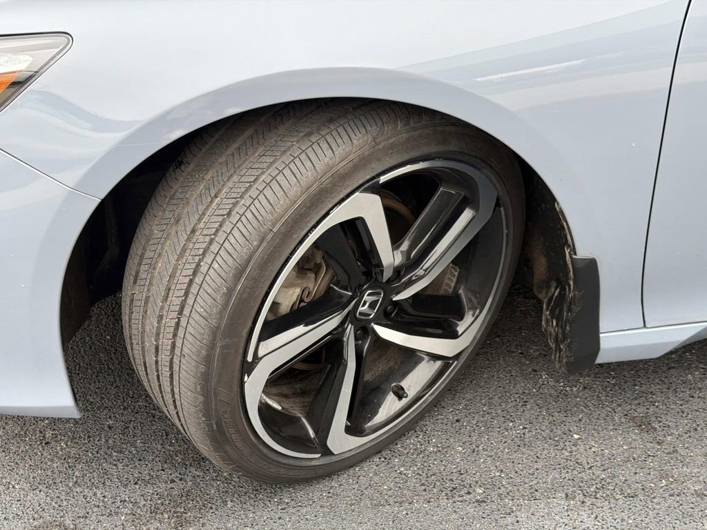 Used 2022 Honda Accord Sport image 11