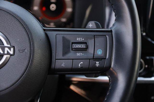 Used 2023 Nissan Pathfinder Platinum w/ Lighting Package (N92) AWD/4WD image 15