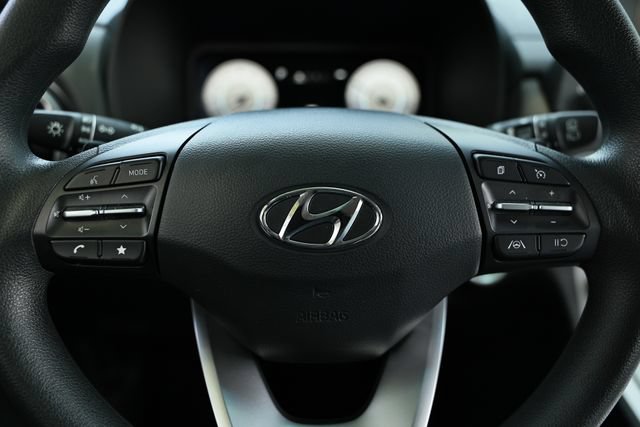 Used 2023 Hyundai Kona SE FWD image 31