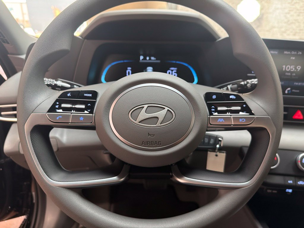 New 2026 Hyundai Elantra SE FWD image 23