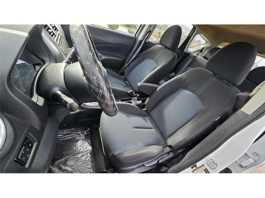 Used 2017 Nissan Versa Note SV image 11