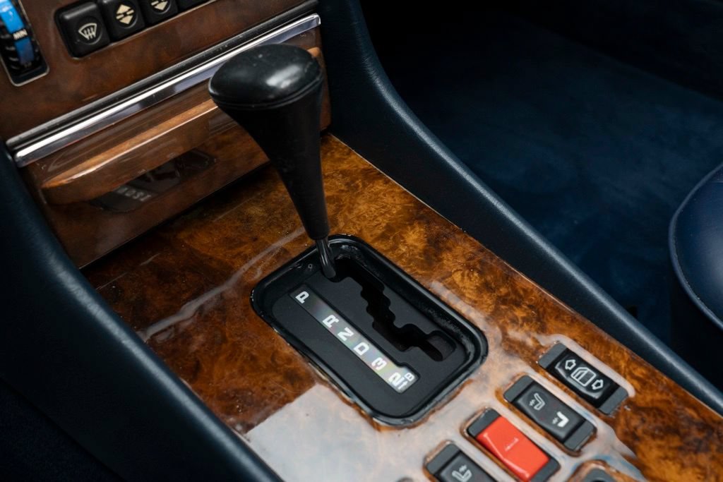 Used 1988 Mercedes-Benz 560 SL image 30