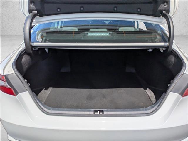 Used 2023 Toyota Camry SE FWD image 9