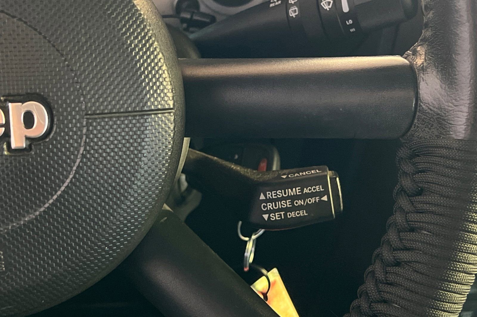 Used 2008 Jeep Wrangler Unlimited Rubicon w/ Dual Top Group image 28