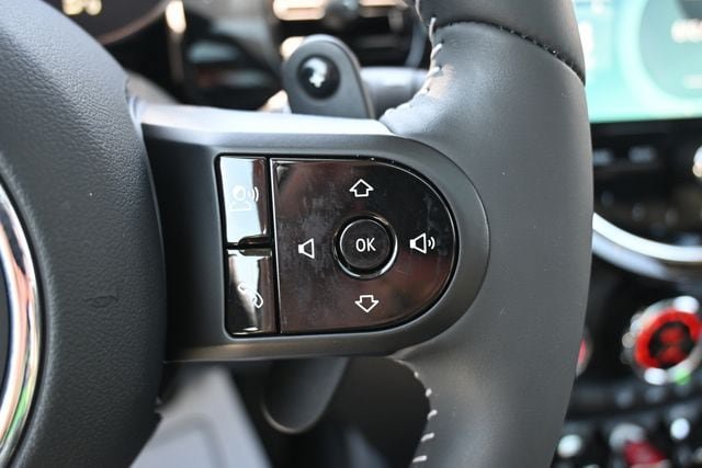 Used 2024 MINI Cooper S FWD image 36